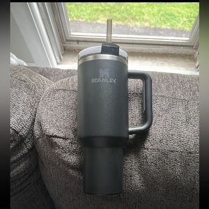 Black Stanley Quencher